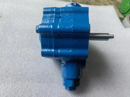 eaton 6424 series charge gear pump