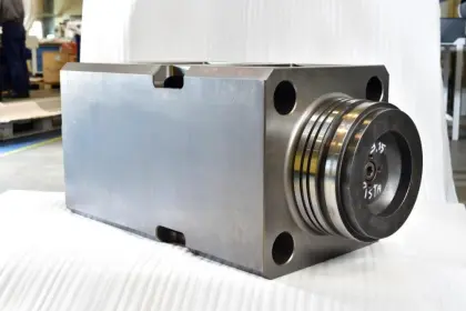 INTERNAL CYLINDRICAL GRINDING MACHINE