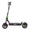 scooter elettrico sporco adulto