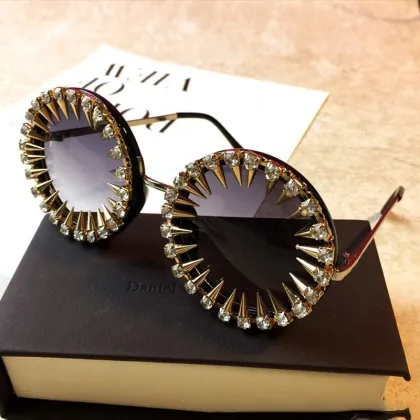 2022 Women's Luxury Crystal Brand Vintage Round Diamond Sunglasses