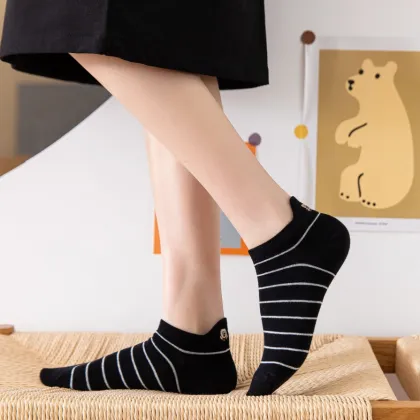 Embroidered Boat Socks with Mickey Mouse Design