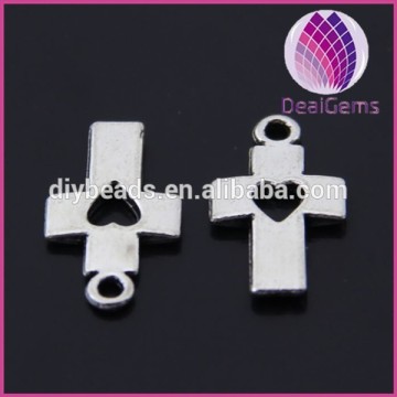 Fashion 10*18mm alloy cross with heart charm
