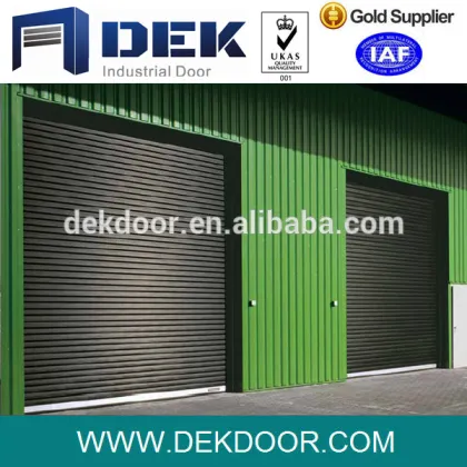 Hand operated insulated roller shutters