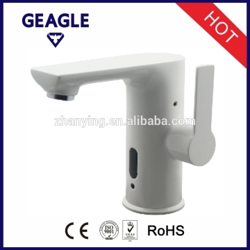 2015 Fashion Touchless electronic infrared bathroom sensor Tap ZY-8979W
