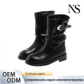 Botas de couro pretas com plataforma antiderrapante de 4 cm
