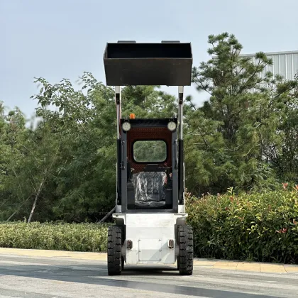 Kubota Engine Skid Steering Loader for Gardens and Farms