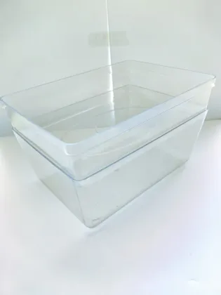 Durable injection box for corn seed germination tray