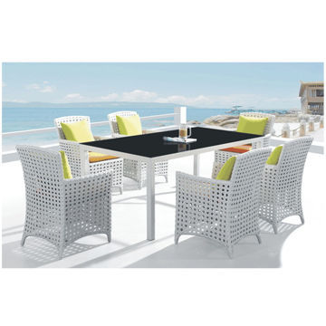 Cath Kidston Elegant White Rattan Modern Dining Set