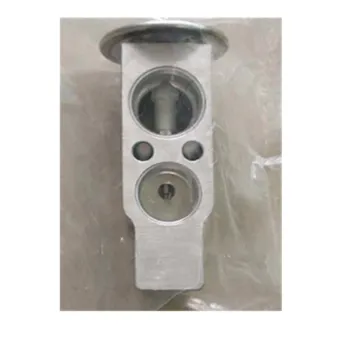 Auto Air Conditioner Expansion Valve 88515-0K100 for HILUX KUN26