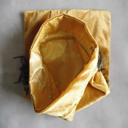 Supply velvet bags, velvet pouch