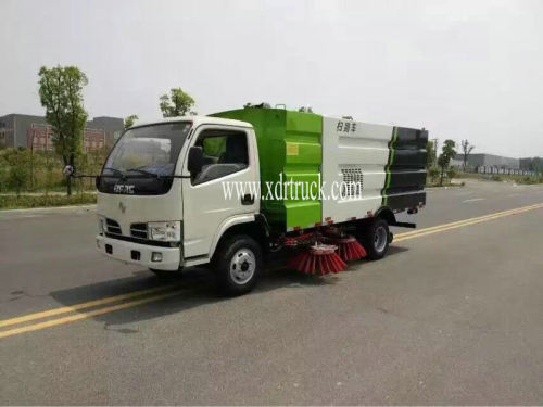 Dongfeng 4-5.5cbm Street Sweeper Truck