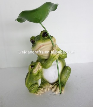 funny garden figurines animal frog with iron leaf ornament resin crafts