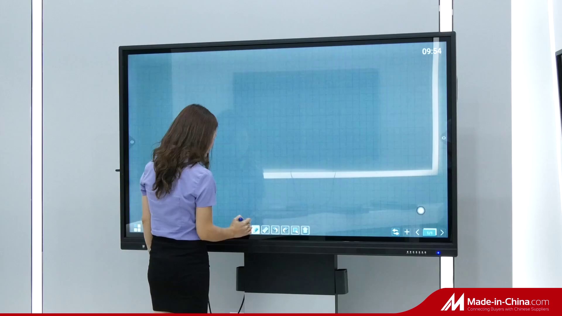 Smart LCD Blackboard with Interactive Touch Screen for Modern Teaching
