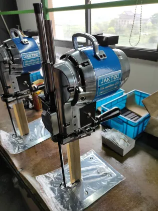 CZD-3 750W Straight Knife Cutting Machine - Powerful Eastman Type Cutter