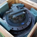 LC15V00023F1 Final Drive Travel Motor For Kobelco