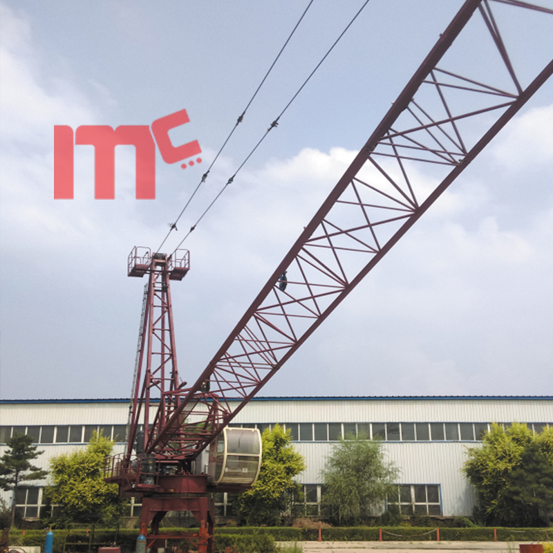 mc luffing boom crane