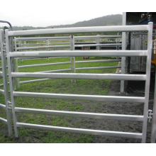 Livestock panels cattle fence