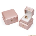 Elegante Roségoldkronen -PU -Leder -Schmuckschatulle