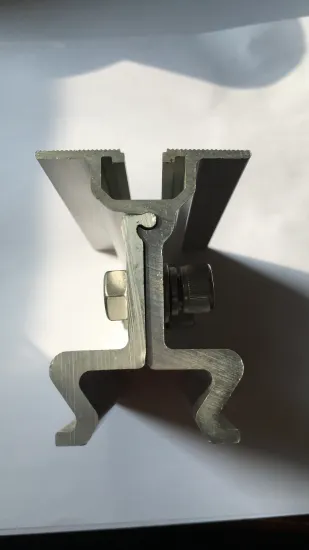 Non-rail rooftop clamps for solar mounting system