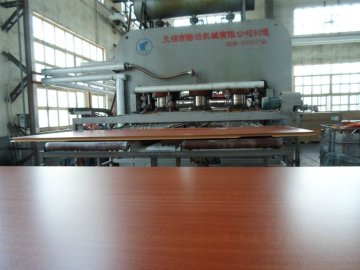 Varnish machine uv of mdf