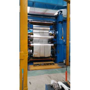 Grote rol aluminiumfolie