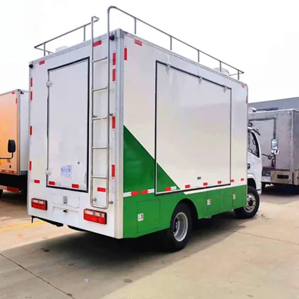 Dongfeng Mobile Kitchen Fast Food Cooking Truck