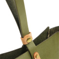 Bolso de trapecio de cuero de grano de grano curtido de verduras