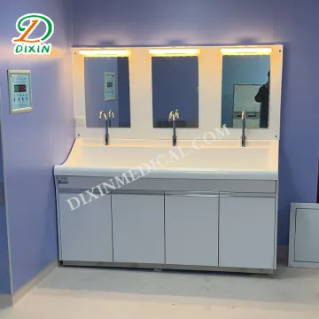 Hand brushing pool available in operating room