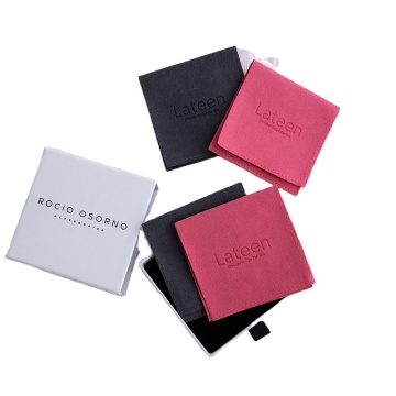 Sachets de bijoux en velours sur mesure et enveloppes cadeaux