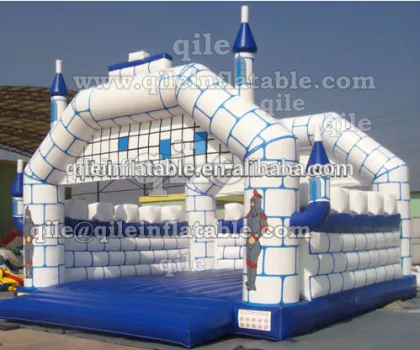 Attractive White and Blue Jumping Inflatable Castle for kids