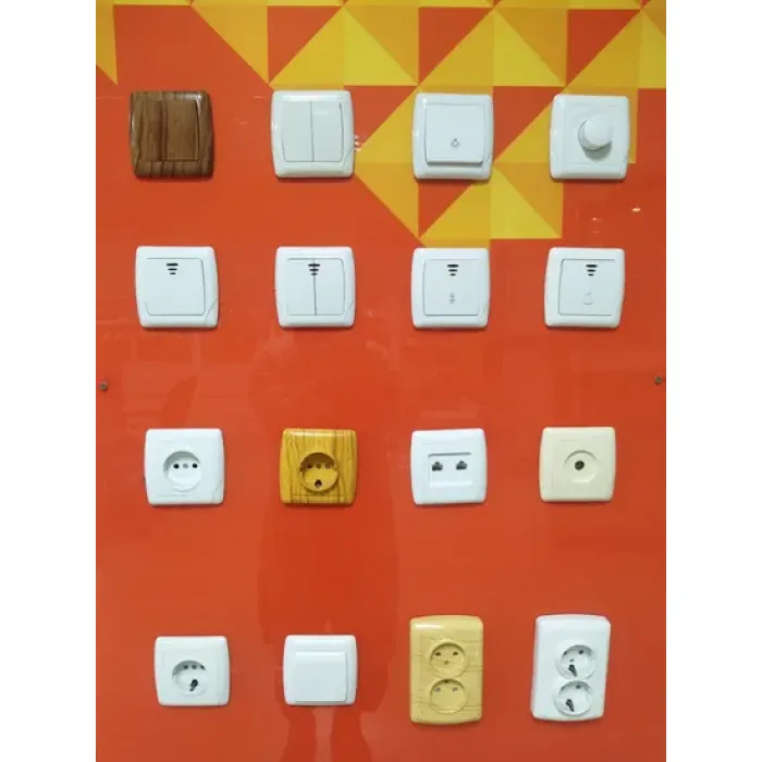 Sakelar Dinding Gaya UE F3101