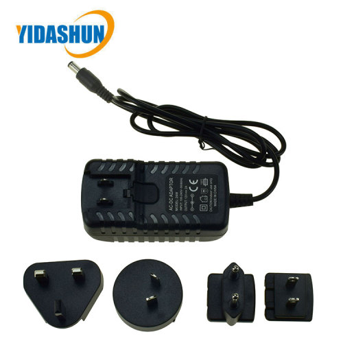 Enchufe intercambiable 12V 2A Adaptador de corriente 5.5 * 2.5