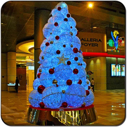 led tree lights Giant Artificial Christmas Trees