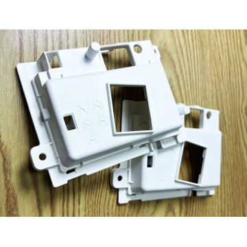 Bộ phận đúc phun - Bảng lắp đặt dây điện