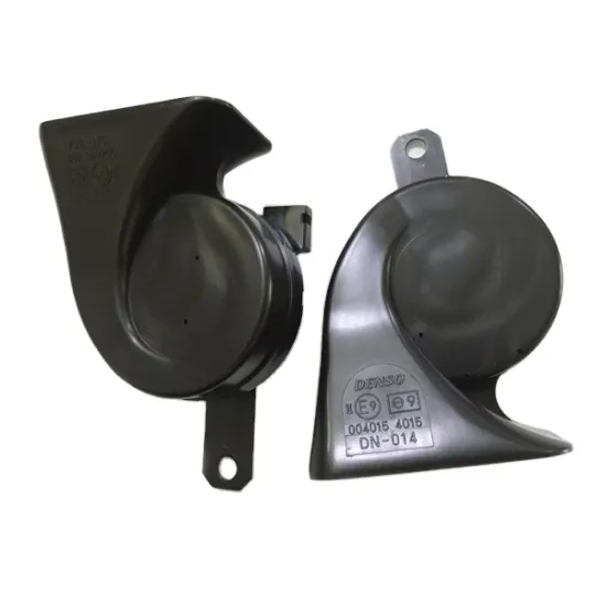 GRS182/CROWN/REIZ CAR HORN FOR CARS OE:86510-30690/86520-30600" could be simplified to "CROWN/REIZ Car Horn OE:86510-30690/86520-30600" as a title for a search engine. However, if we need to make it more concise while retaining key information, "CROWN/REI