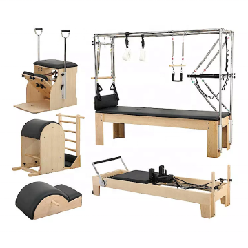 Moderne kompakte Yoga- und Pilates -Reformer -Studio -Set mit Holzbett - maßgeschneiderte Fitnessausrüstung