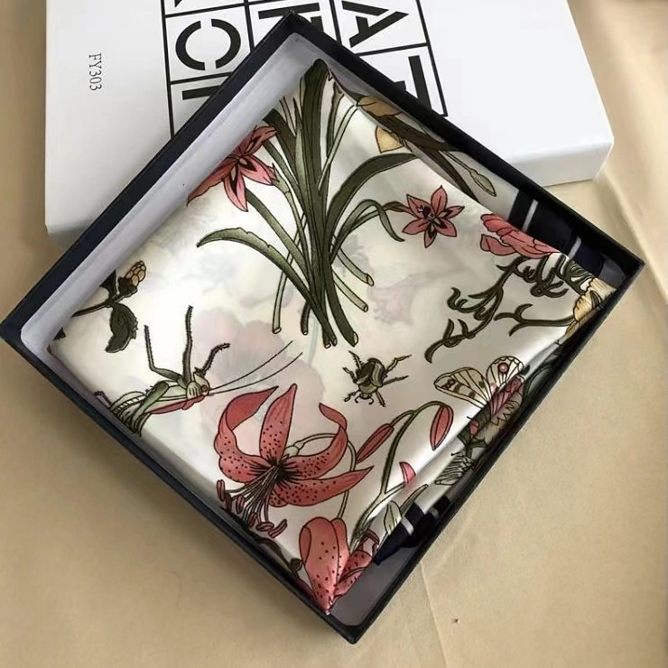 Tarjeta de papel de diseño del logotipo personalizado insertar el juego de corbata de lujo duro Caja de regalo Primera vela Eco ecológica zapatos de ropa reciclables para la ropa interior Caja de regalo plegable rosa plana