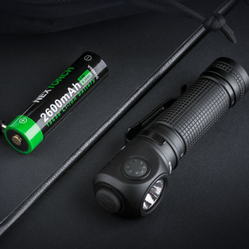 Nextorch P1400 Lumen Touch Light Lampe de poche avec LED stroboscopique