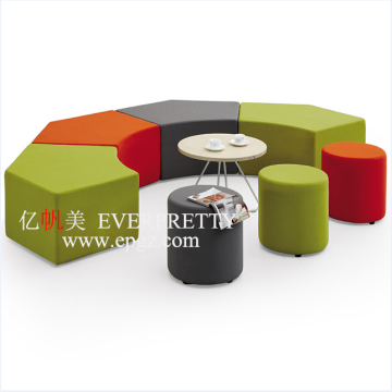 Molded Sponge Customized Fashionable Modern PU Leather Office Sofa