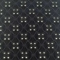 Tessuti a maglia su un lato con ricamo imitazione