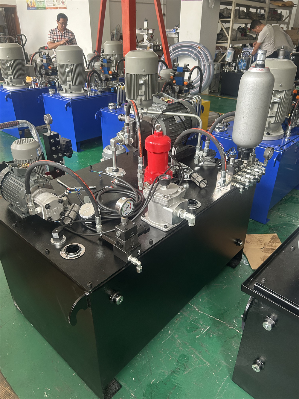 Servo Controlled Hydraulic Station