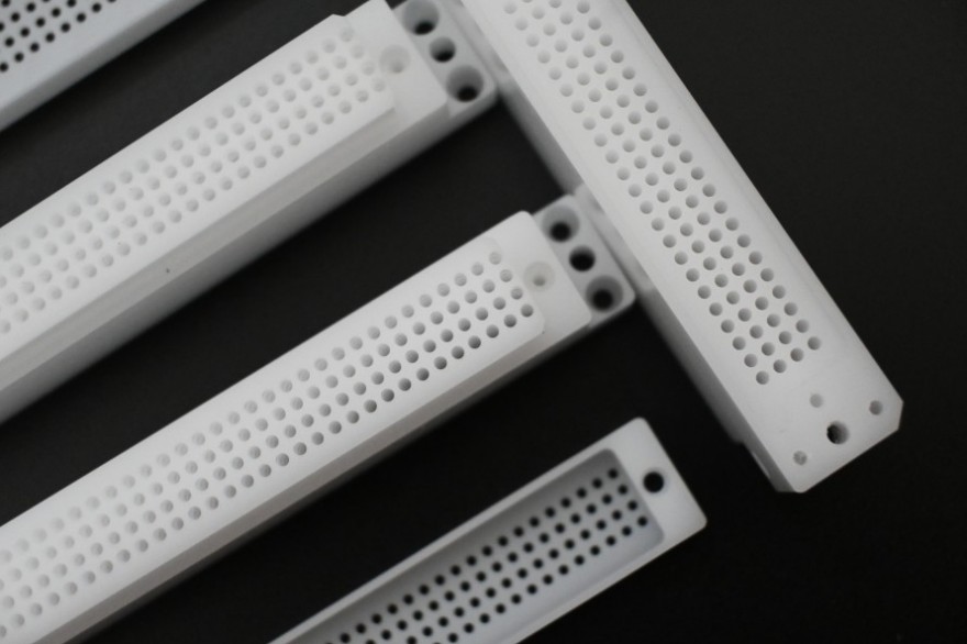 Delrin ® Acetal Homopolymer 7
