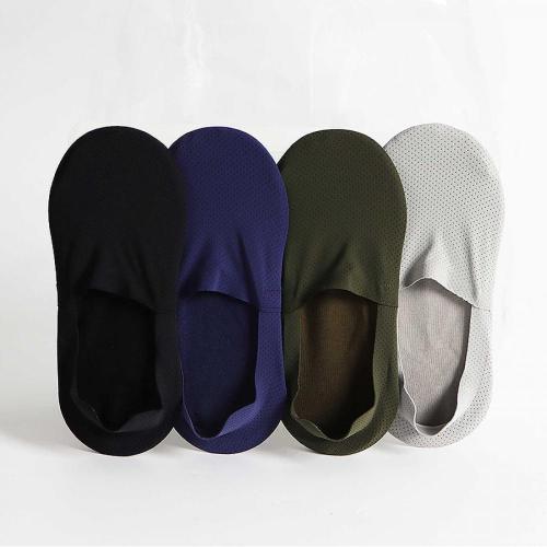 Unsichtbare Komfort -Mesh -Crew -Socken von Männern