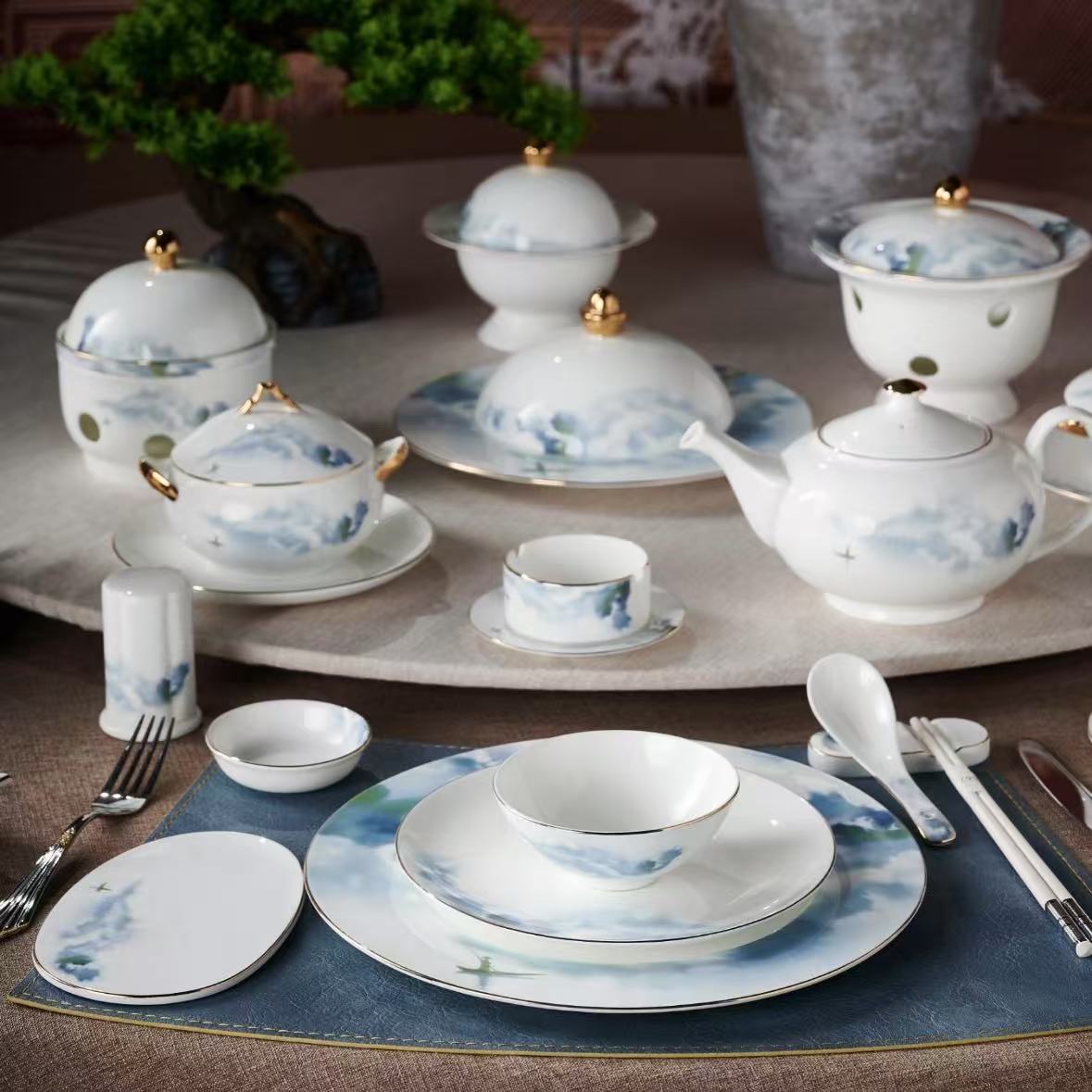 Banquet theme tableware