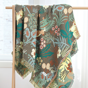 Eco-Friendly Trendy Cotton Blanket with Tassels for Bed and Sofa