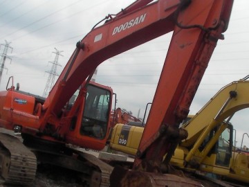 USED DAEWOO DH220-5 CRAWLER EXCAVATOR