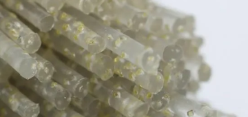 Cam elyaf ile aşındırıcı filament