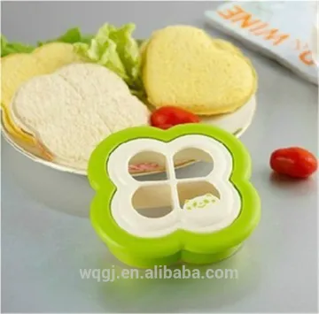 Plastic Food Grade Leaf Clover Sandwich Cutter Cake Mould