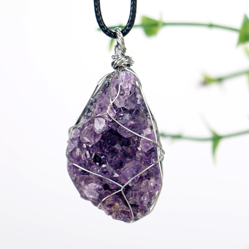 Colgante de collar de clúster de amatista