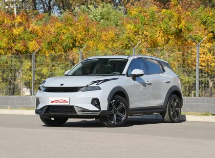 2023 Geely Lynk&Co 06 Hybrid SUV for Sale